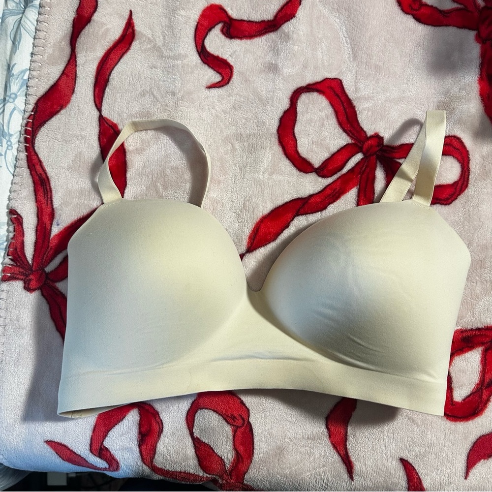 Soma Cream T-Shirt Bra with Molded Cups